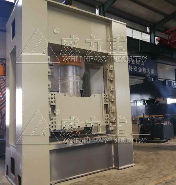 導軌式液壓沖床