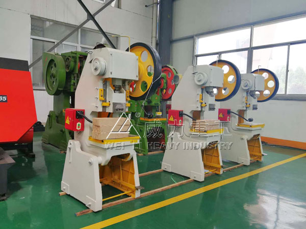 開(kāi)式可傾沖床壓力機(jī)